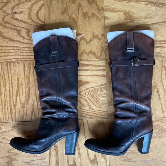 Heeled riding boots - Picture 2 of 9